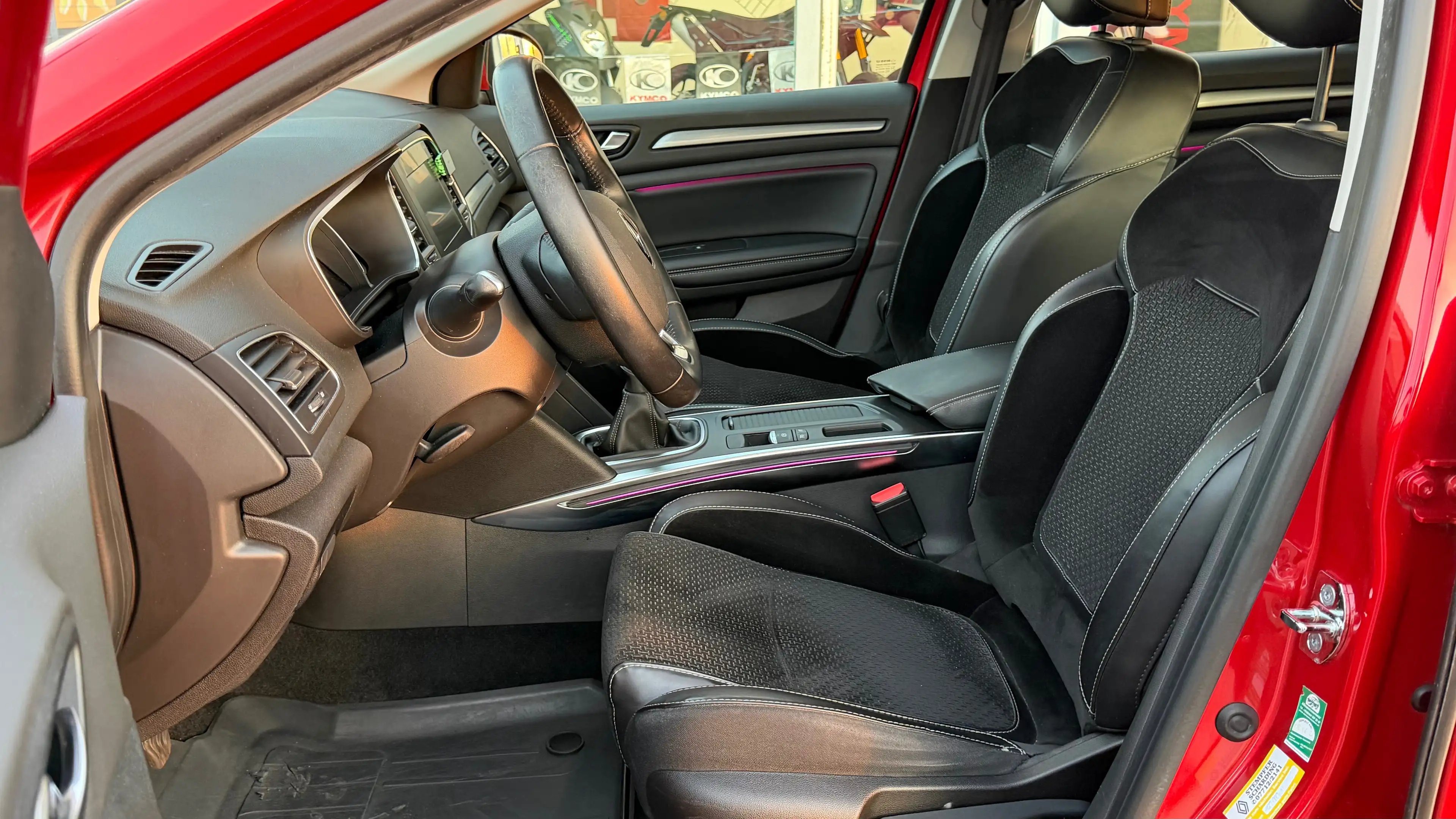 Renault Megane Megane Grandtour zen Energy TCe 100 — photo 10