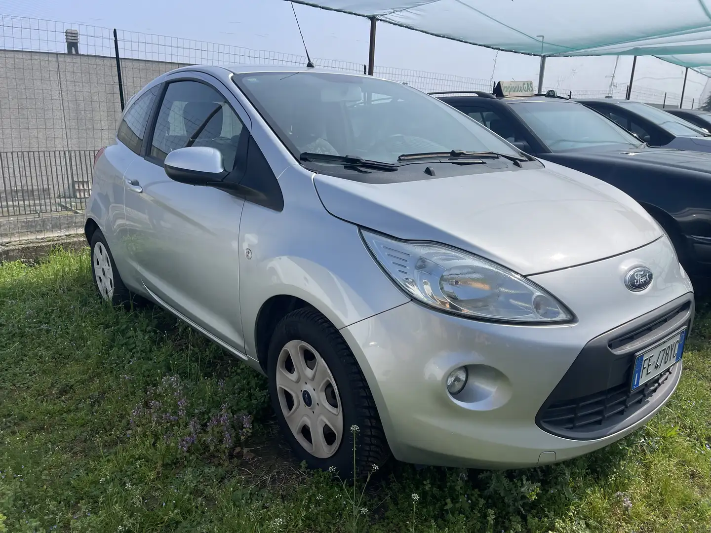 Ford Ka/Ka+ Ka 1.2 Titanium + c/esp 69cv E6 - 2