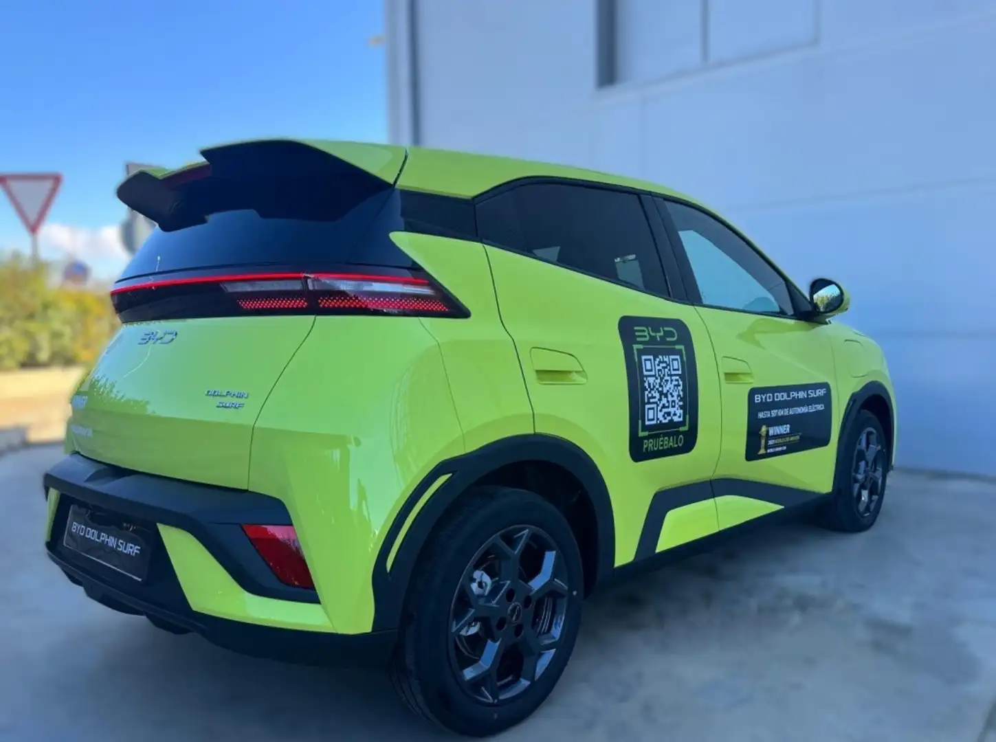 BYD Dolphin Surf Comfort 220kW Jaune - 2