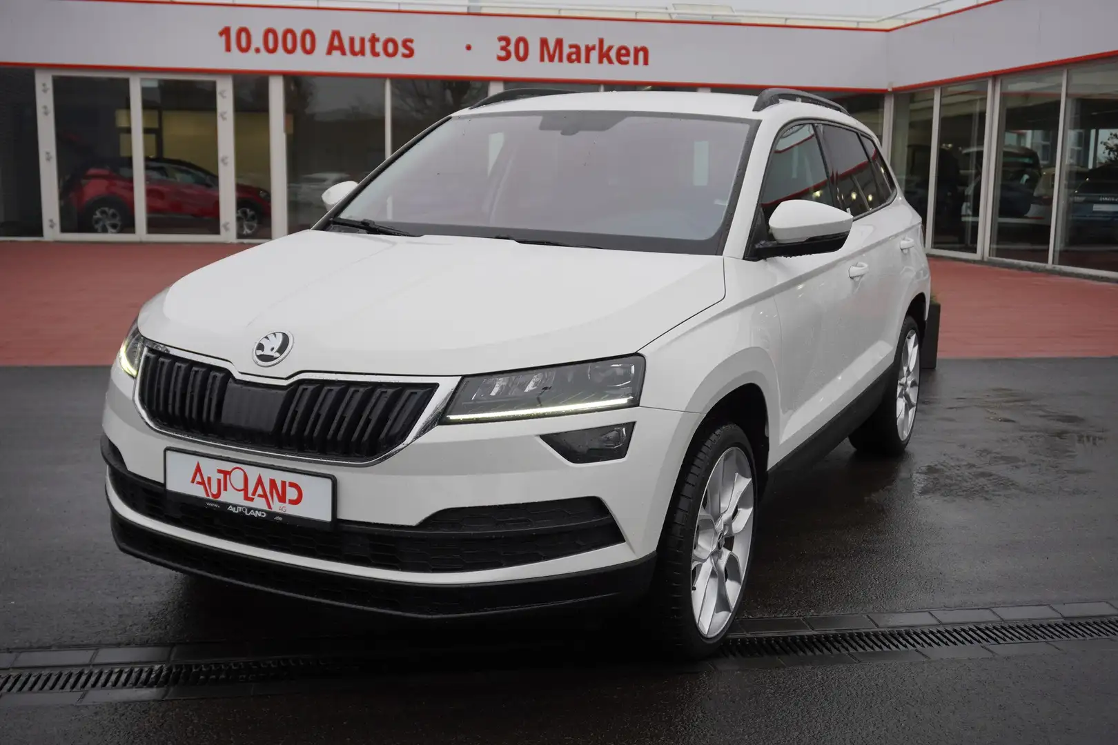 Skoda Karoq 1.5 TSI Style DSG LED Android Apple PDC Weiß - 2