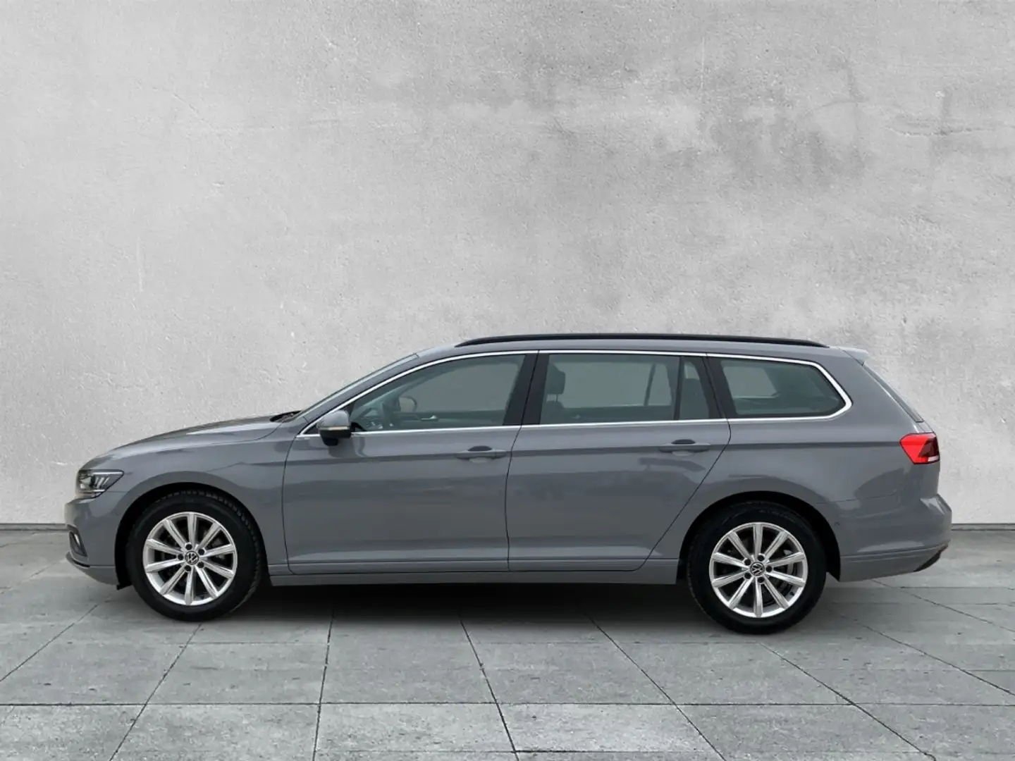 Volkswagen Passat Variant 1.5 TSI Business LED+NAVI+SHZ+ACC Šedá - 2