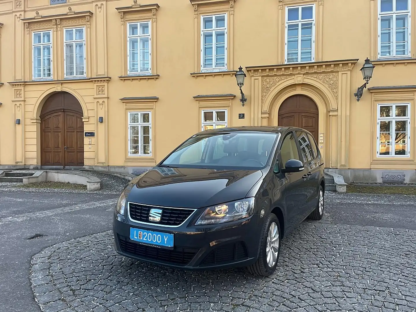 SEAT Alhambra Business 2,0 TDI DSG Szary - 1