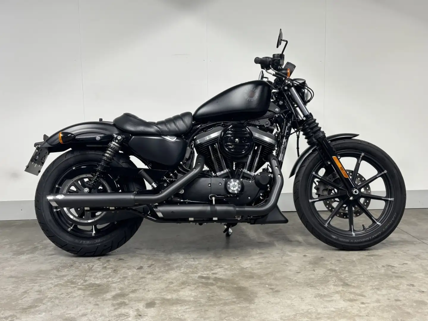 Harley-Davidson Sportster XL883N IRON Nero - 1
