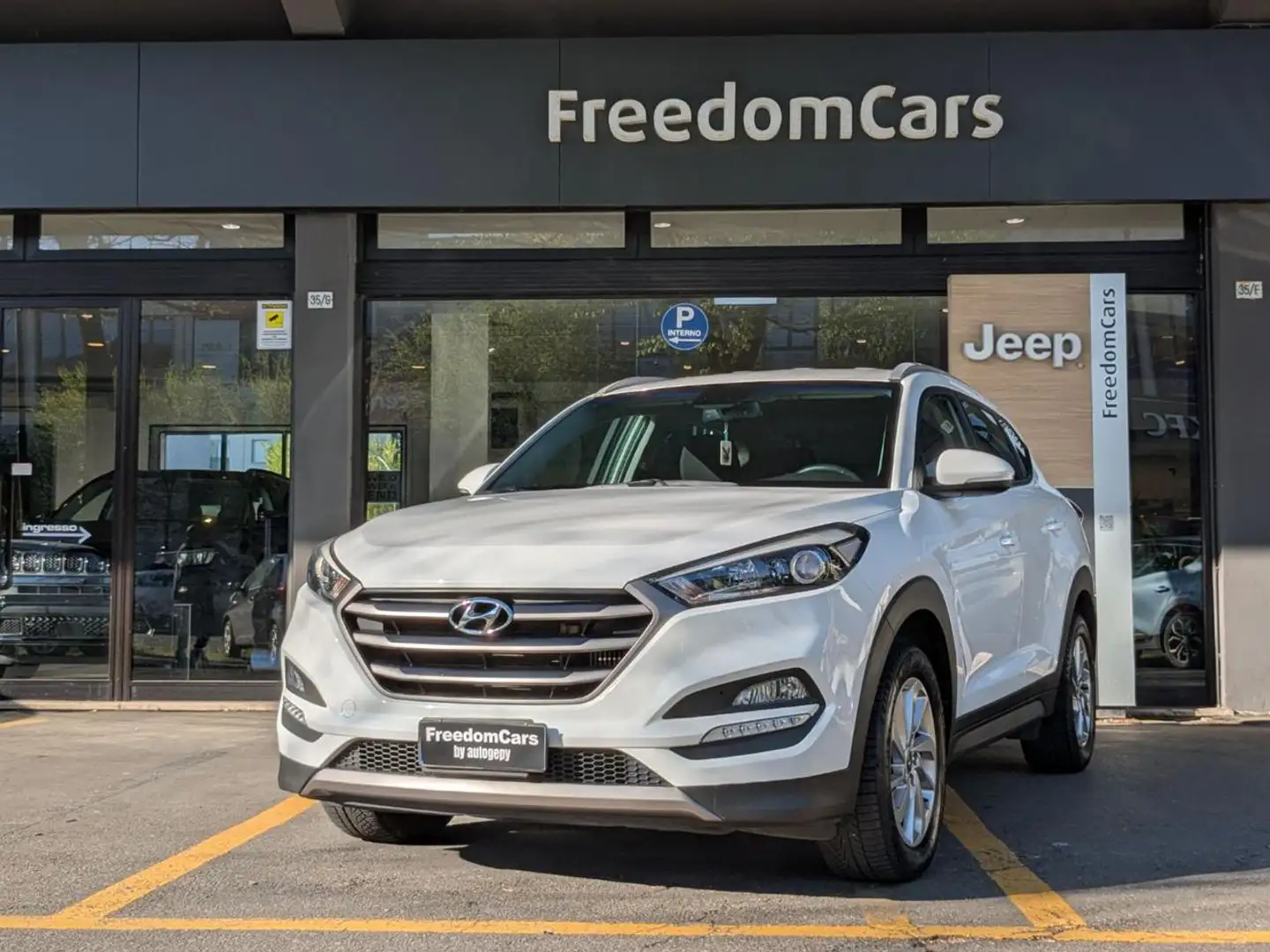 Hyundai TUCSON 2.0 CRDi 4WD Comfort Bianco - 1