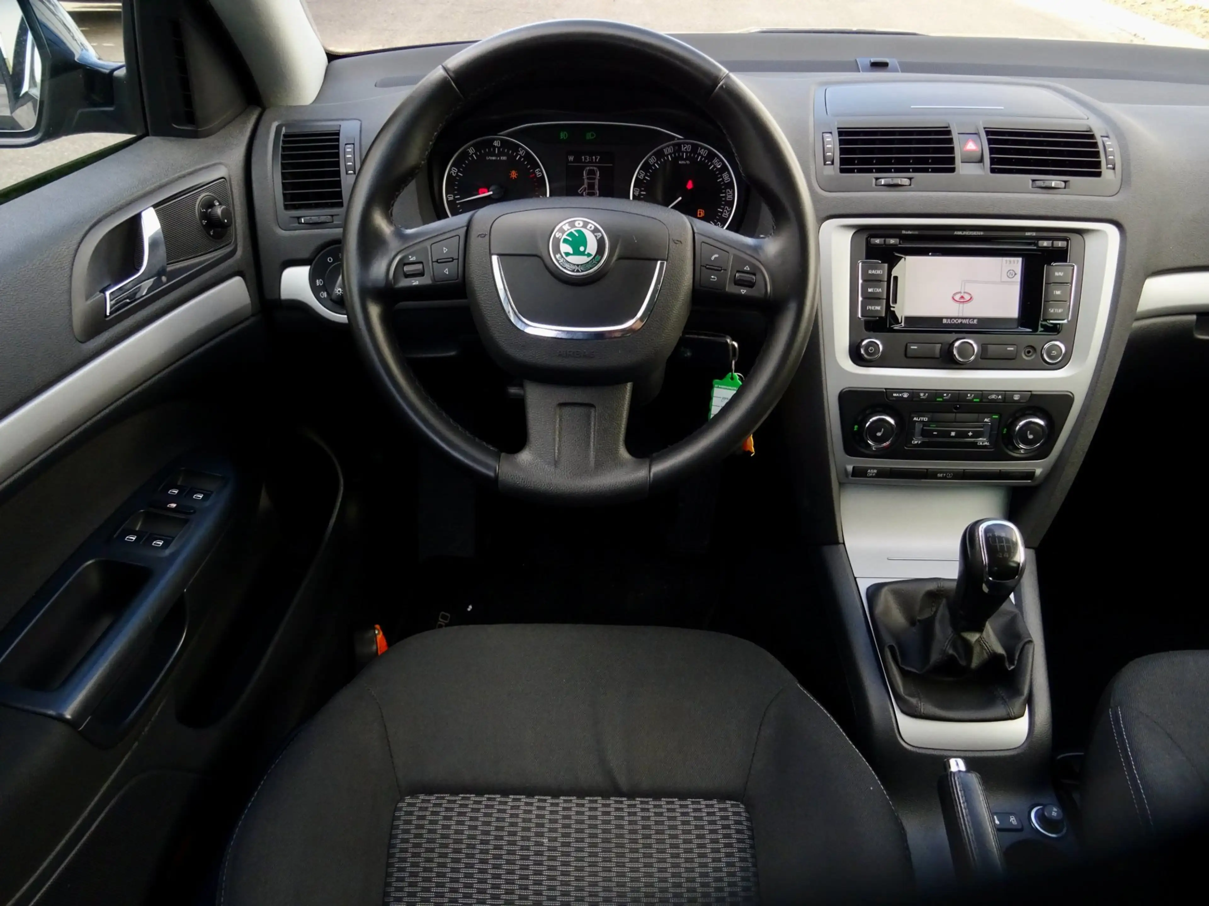 Skoda Octavia Combi 1.2 TSI Sport | Navigatie | NL | Trekhaak | — photo 12