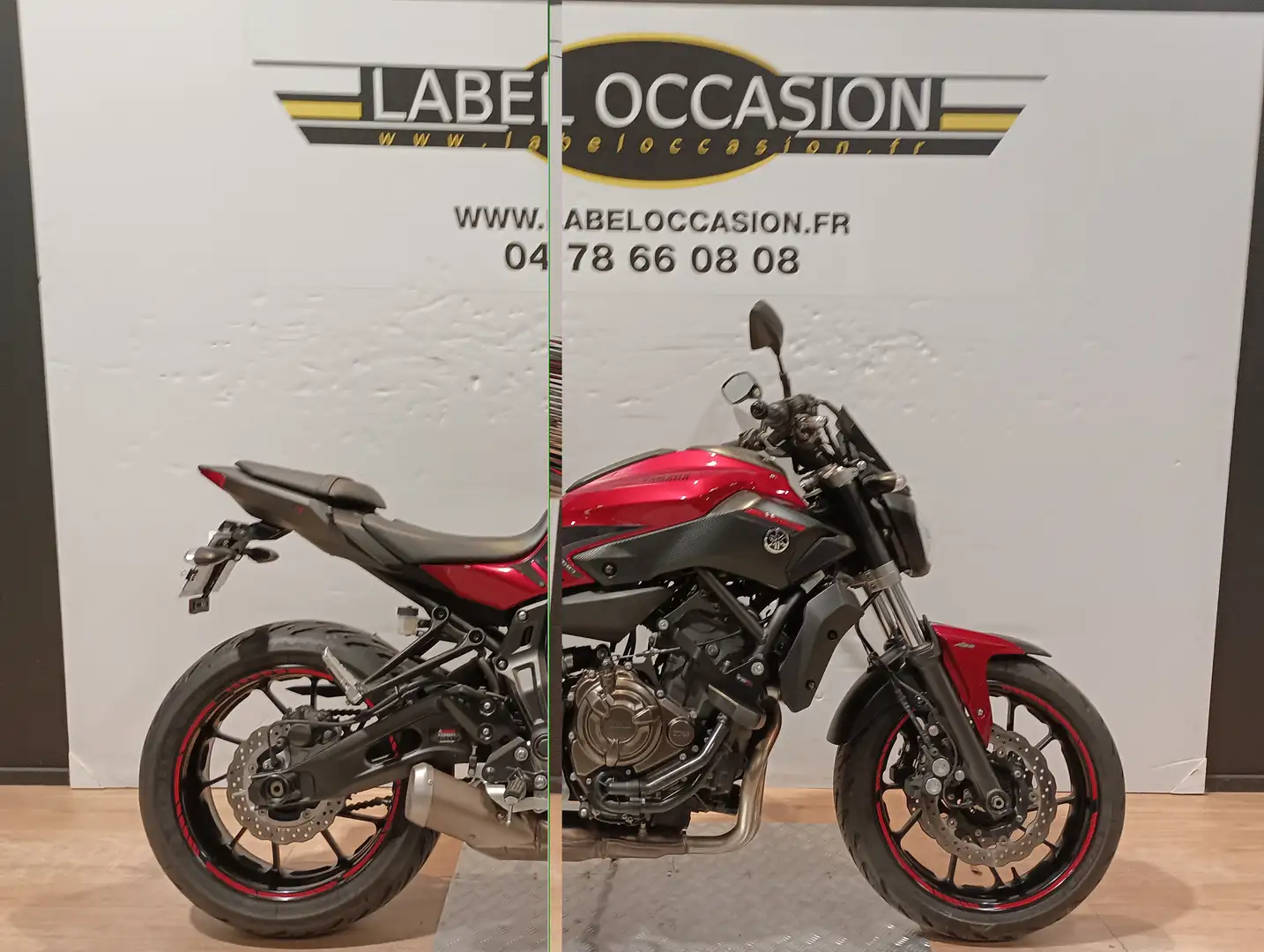 Yamaha MT-07 Rouge - 1