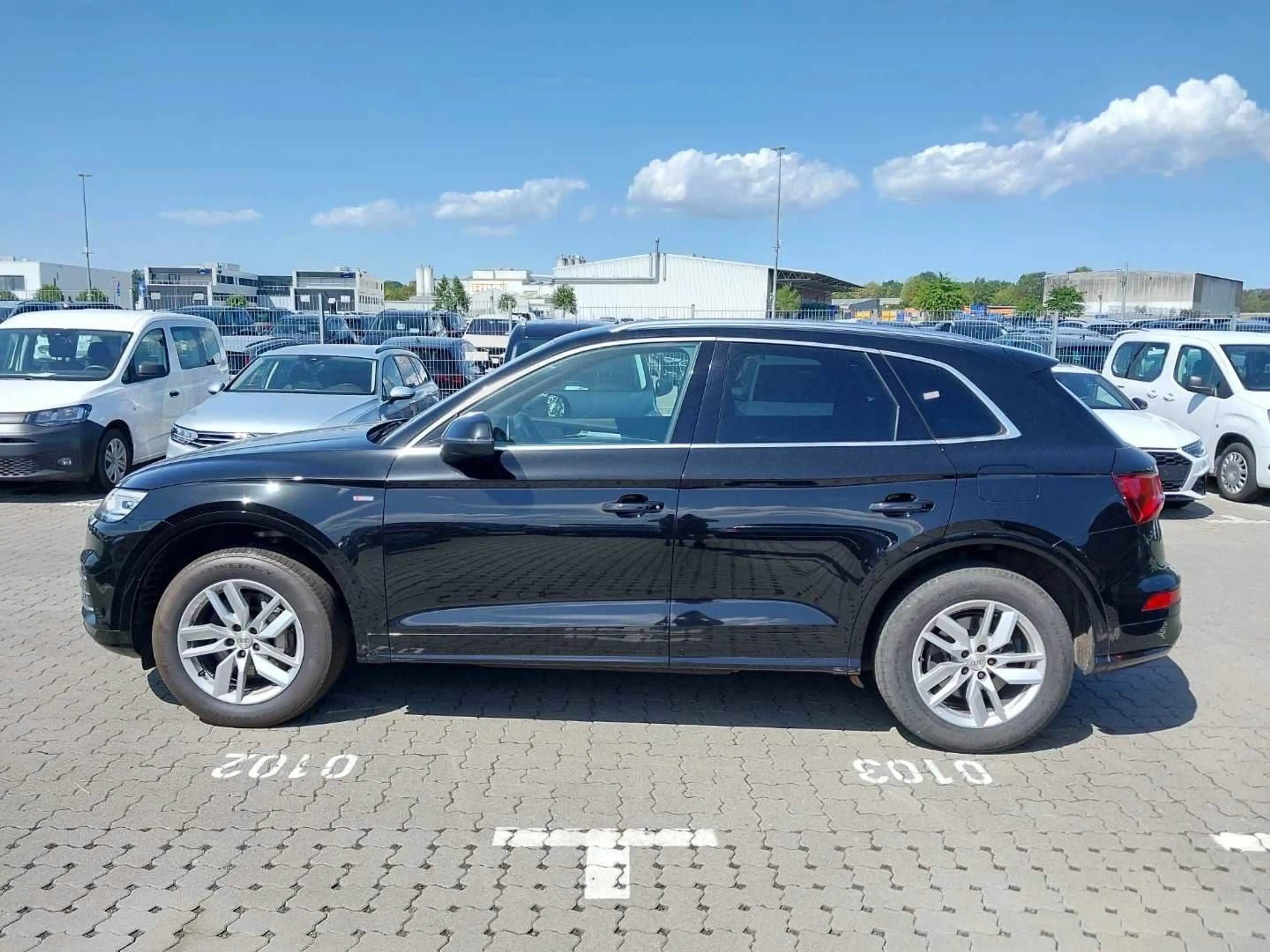 Audi Q5 50 TFSIe quattro S-Line *sport*Leder*Navi* — photo 6