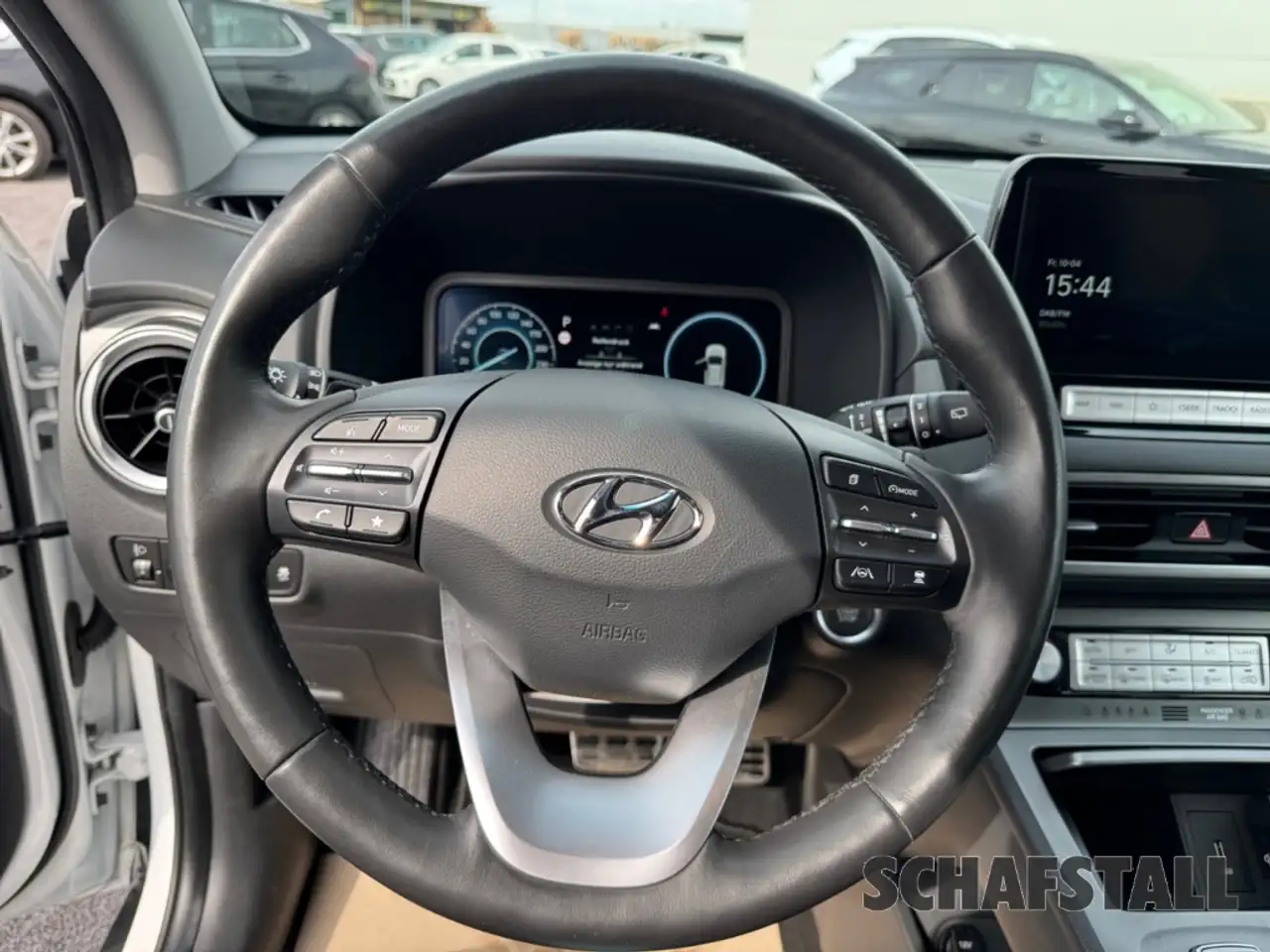 Hyundai KONA EV Trend 3-Phasen WÄRMEPUMPE KrellSound NAVI PDC V 16