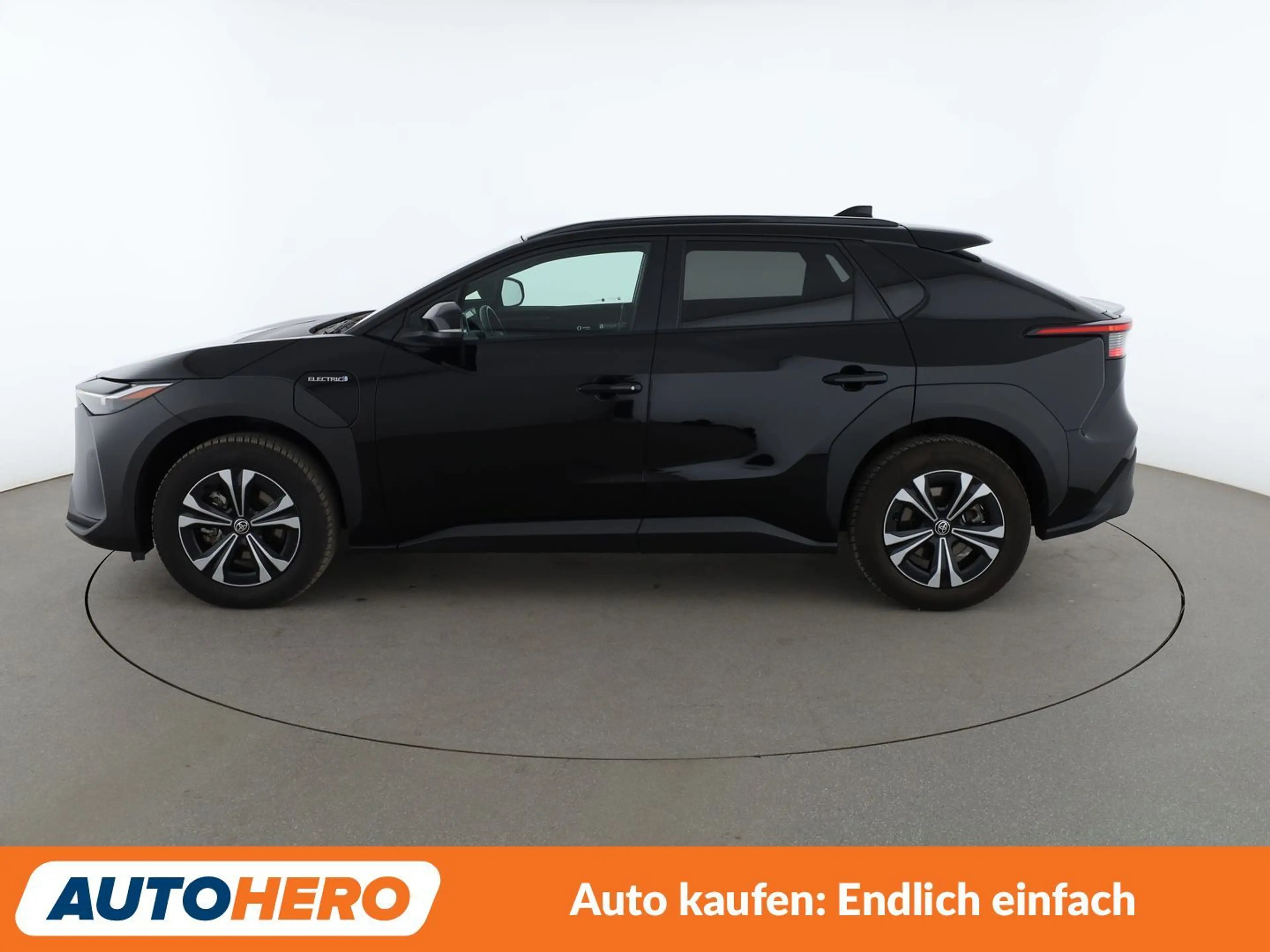 Toyota bZ4X electric drive 150 kW FWD Aut.*NAVI*LED*ACC* — photo 3