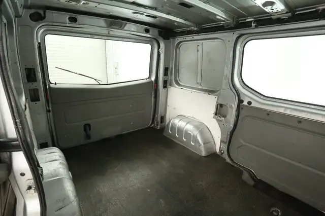 Opel Vivaro view 19