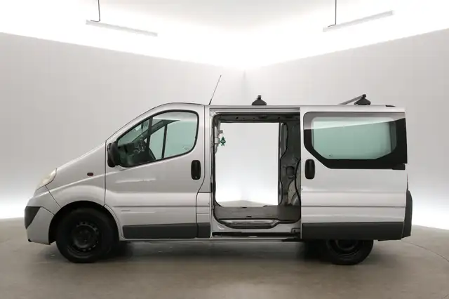 Opel Vivaro view 6