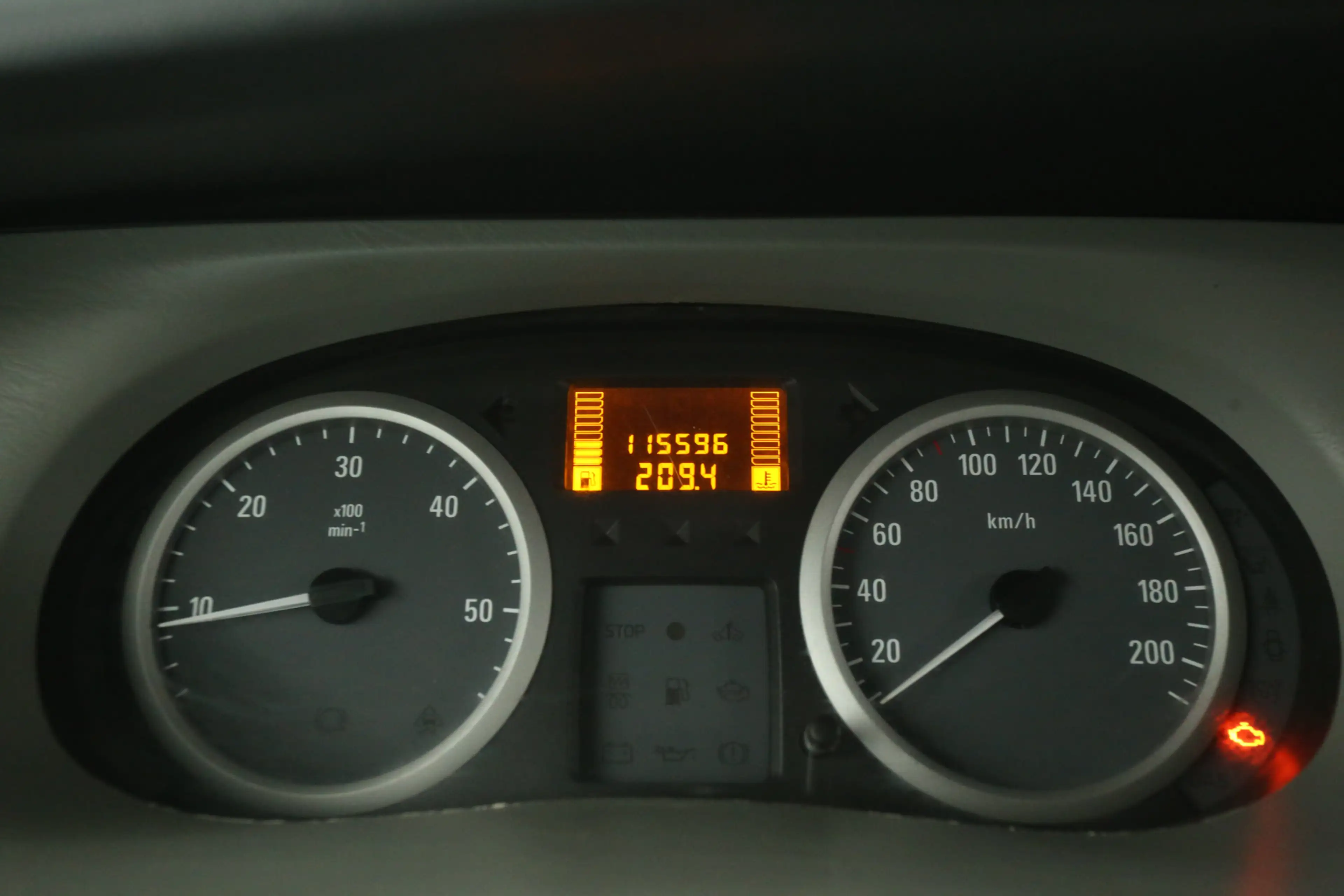 Opel Vivaro 2.0i L1H1 | Marge | Benzine | Airco | 3 Zits | Tre — photo 10