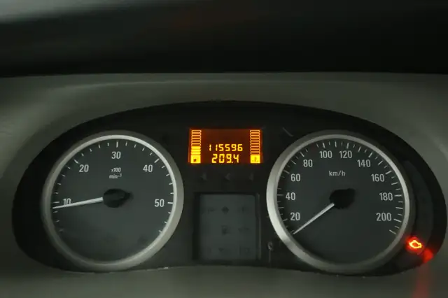 Opel Vivaro view 10