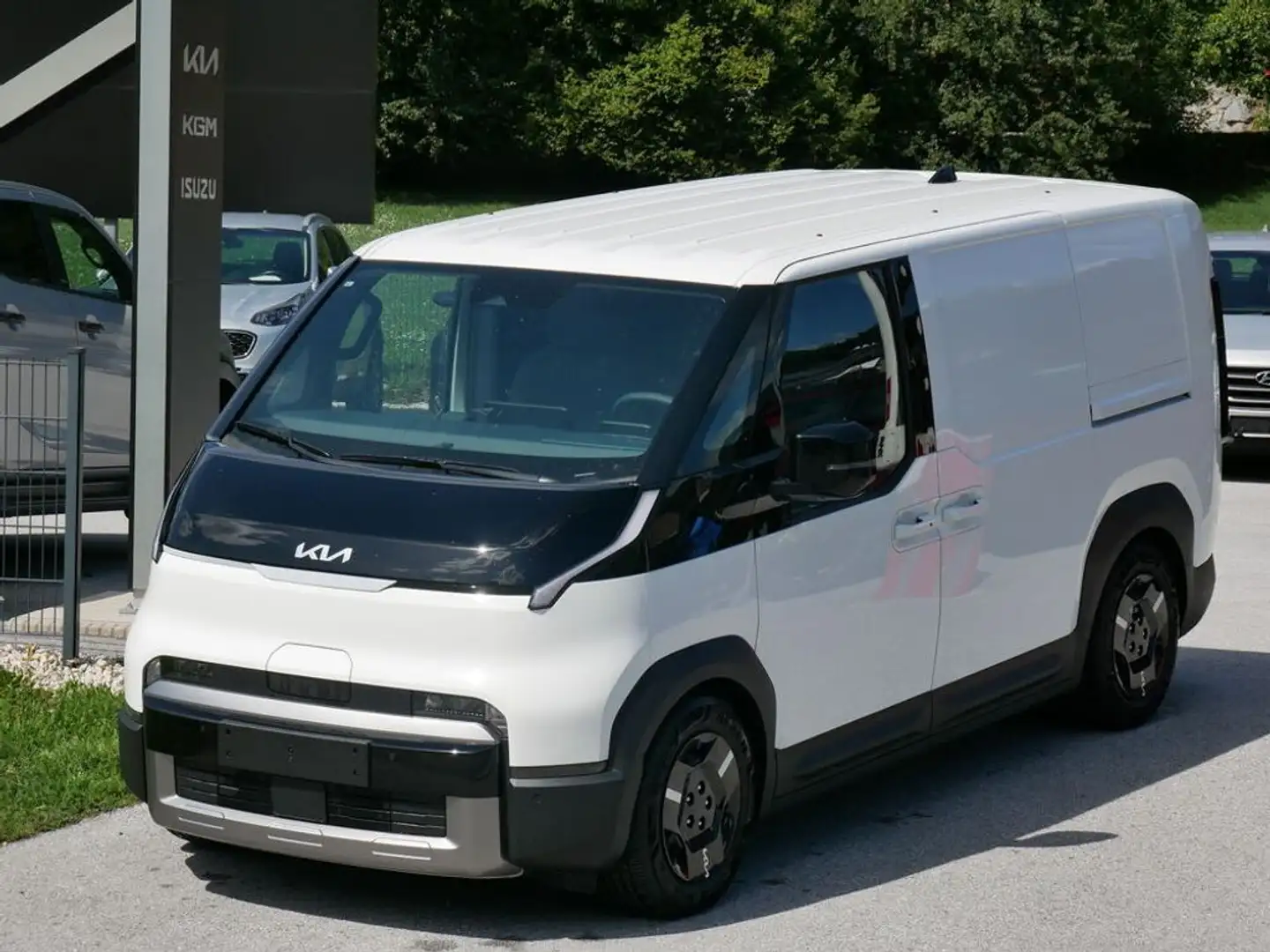 Kia Sonstige Cargo 4DR 71,2kWh L2H1 Pure Weiß - 2