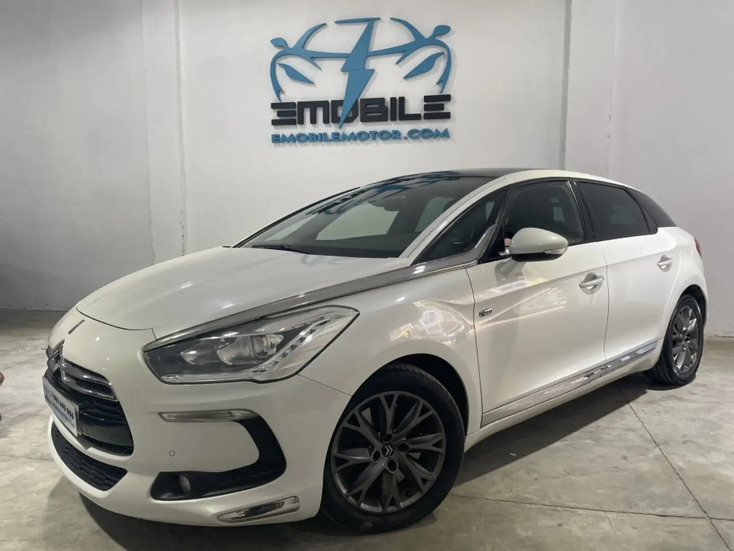 DS Automobiles DS 5 Hybrid 4x4 Sport Білий - 1