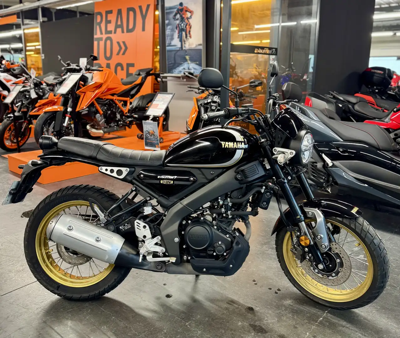 Yamaha XSR 125 Noir - 1