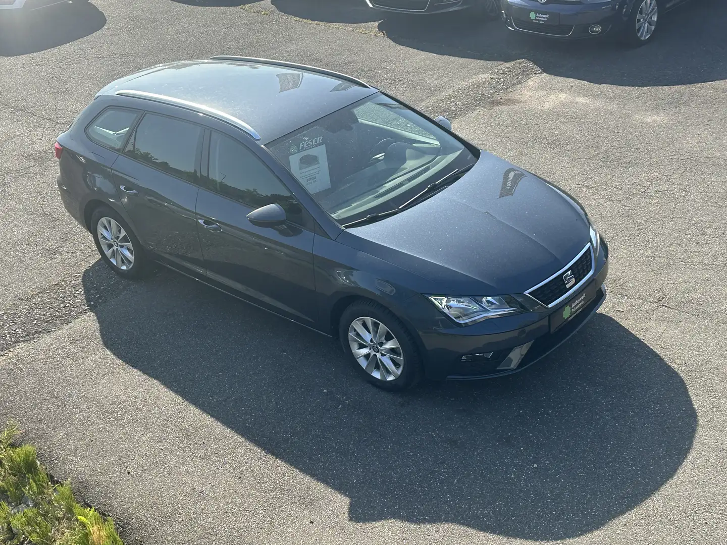 SEAT Leon Sportstourer Style 1.0 TSI PDC KLIMA SHZ Grau - 1