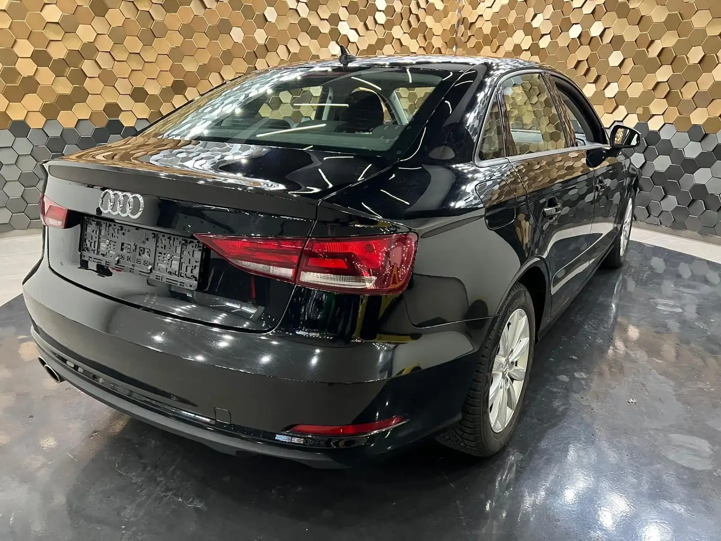 Audi A3 Limousine /Klima/Navi/Sitzheizung/ Nero - 2