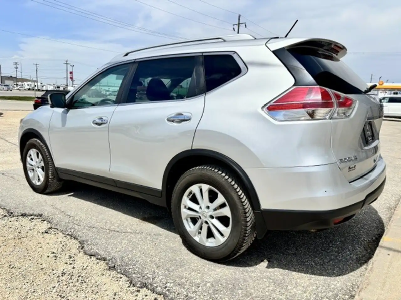 Nissan Rogue снимка Nissan Rogue
