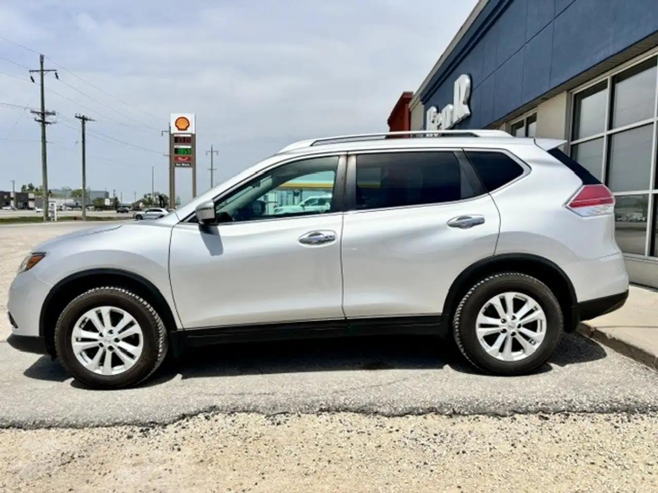 Nissan Rogue снимка Nissan Rogue