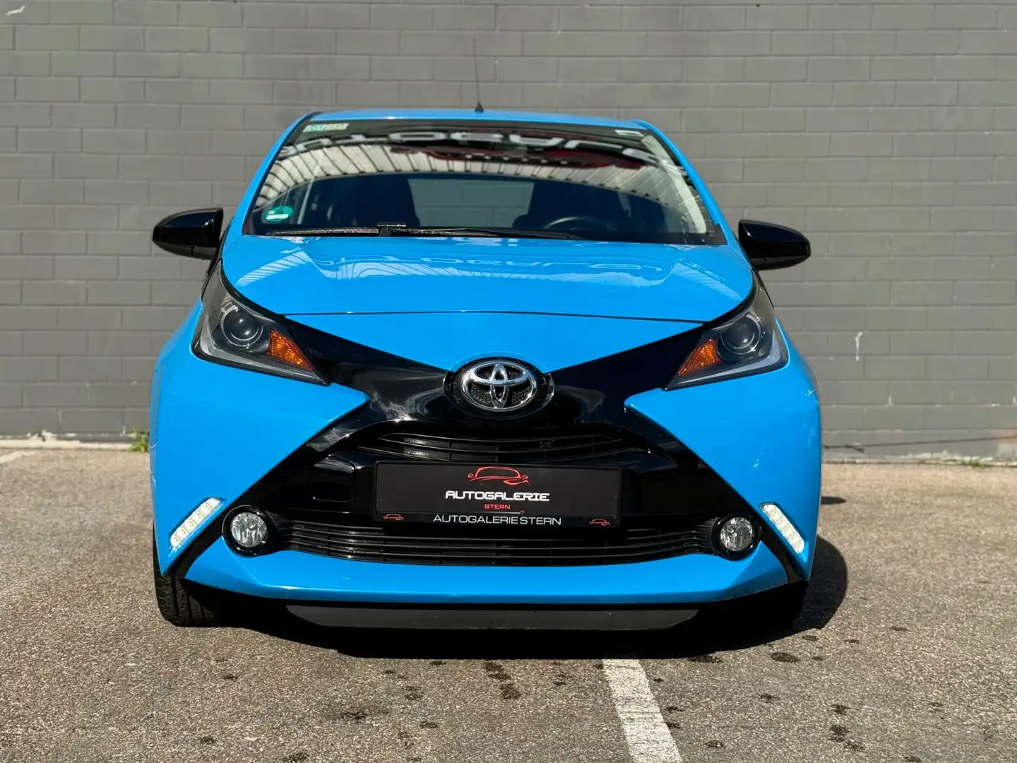 Toyota AYGO x-cite/KEYLESS/KLIMA/NAVI Blau - 2