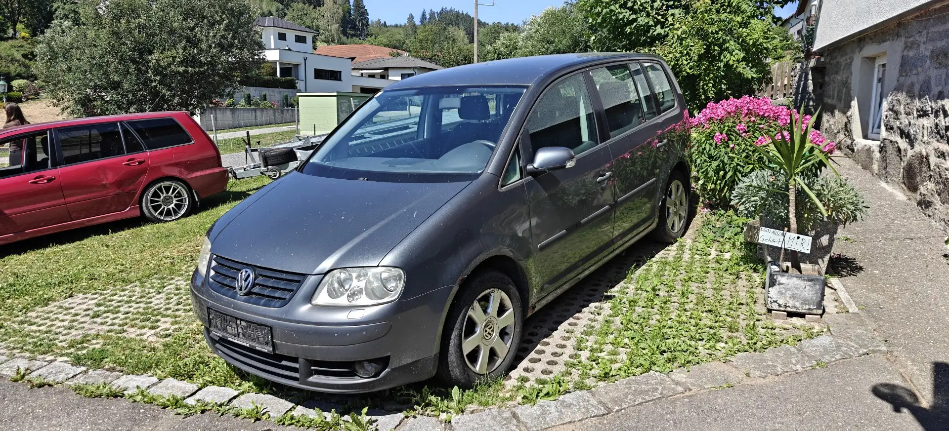 Volkswagen Touran 1,9 TDI DSG - 1