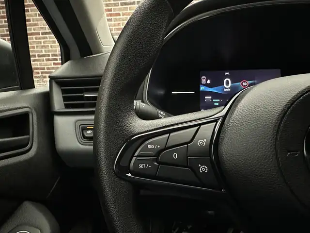 Renault Clio view 26