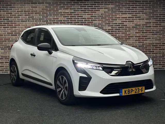 Renault Clio view 18