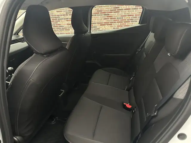 Renault Clio view 20