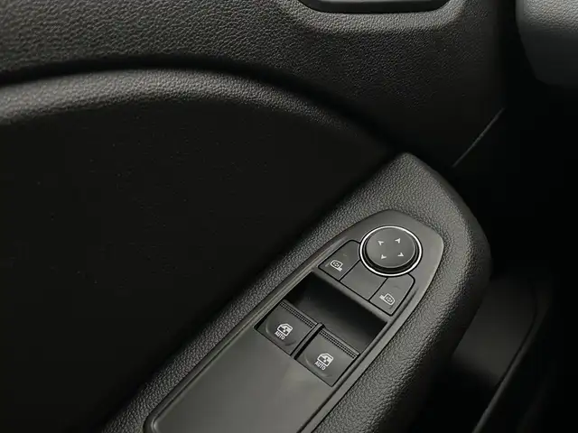 Renault Clio view 24