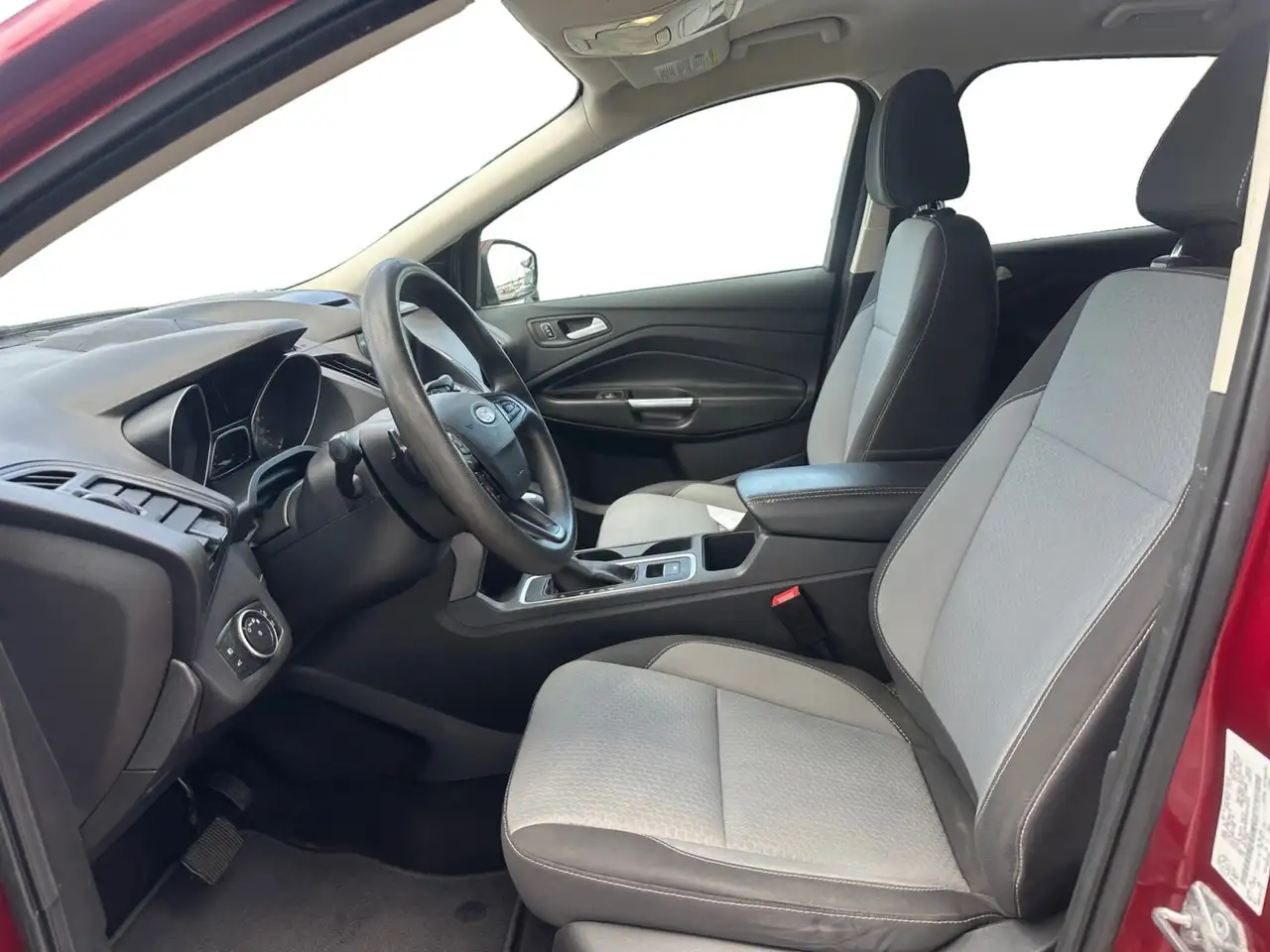 Ford Escape снимка Ford Escape