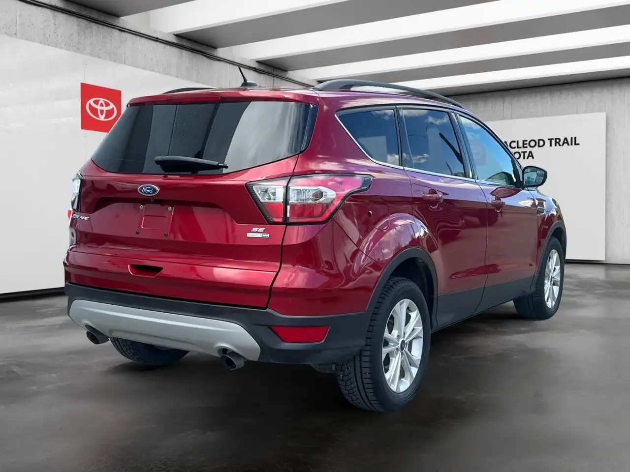 Ford Escape снимка Ford Escape