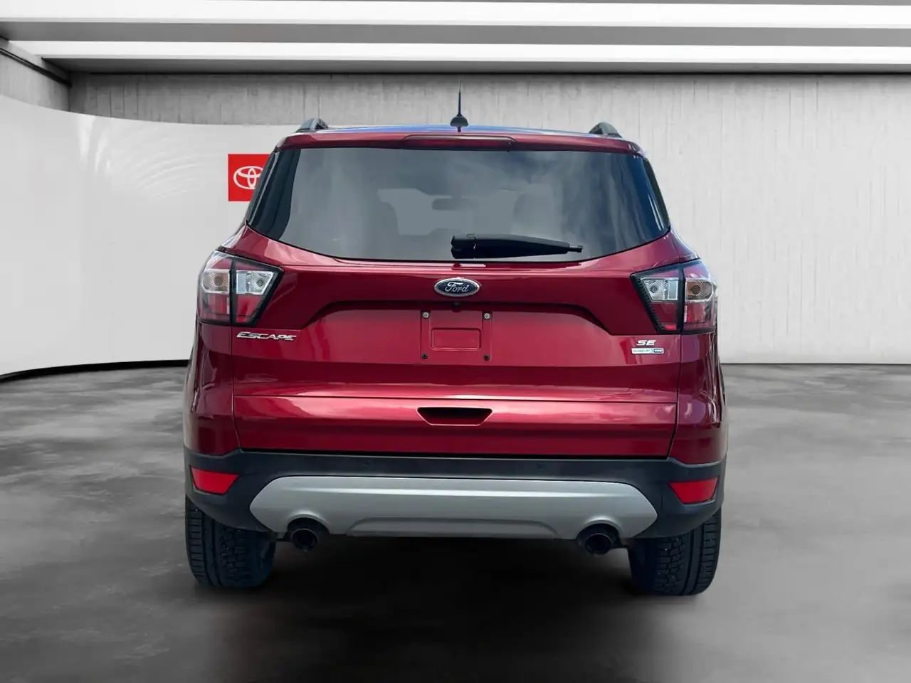 Ford Escape снимка Ford Escape
