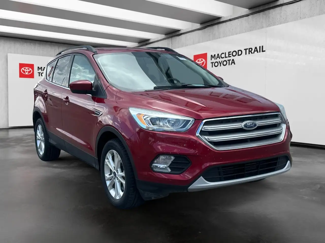 Ford Escape снимка Ford Escape