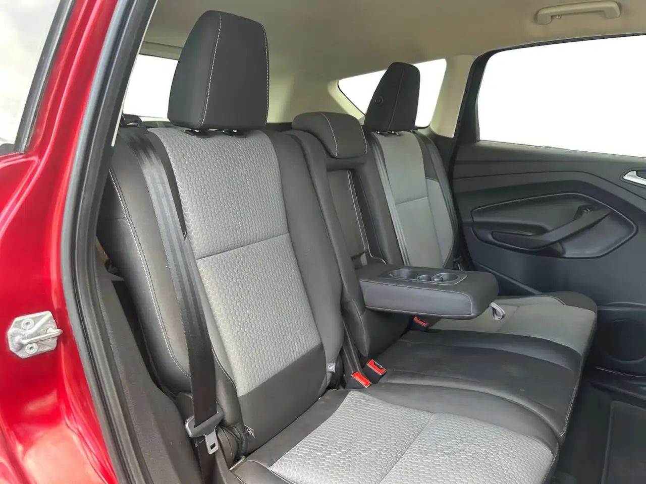 Ford Escape снимка Ford Escape