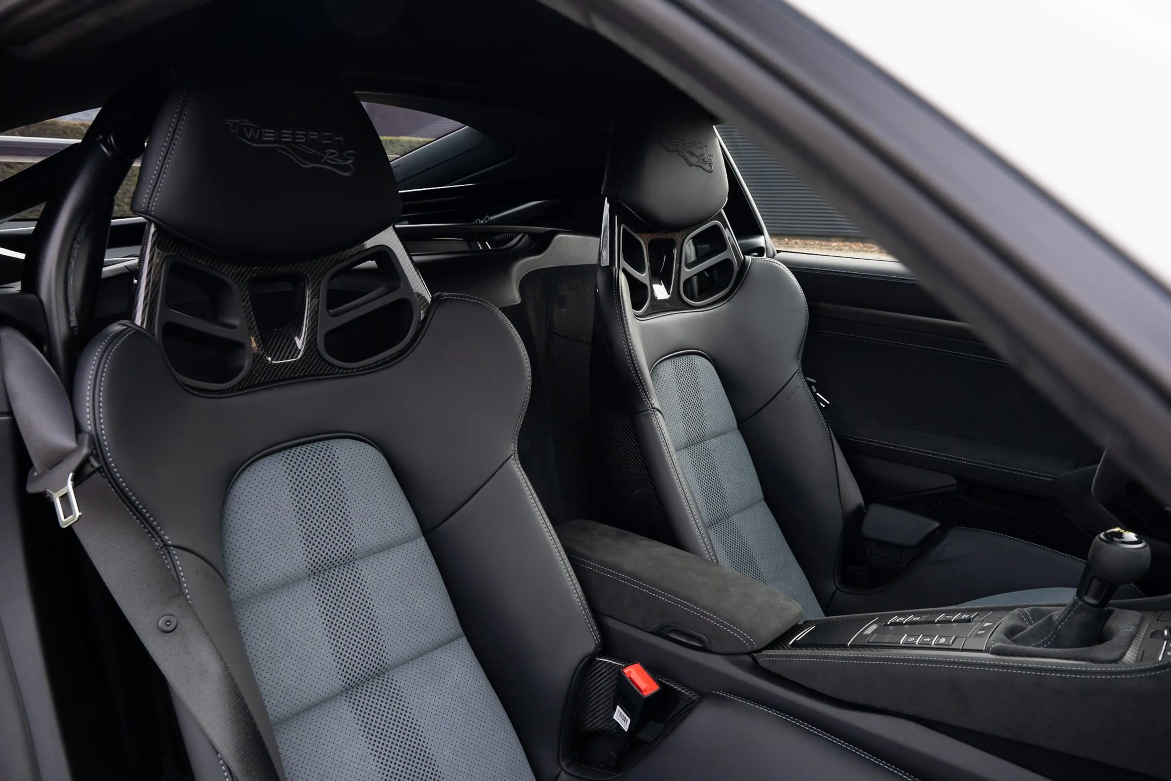Porsche 718 GT4 RS / Delivery Mileage / Never registred — photo 10