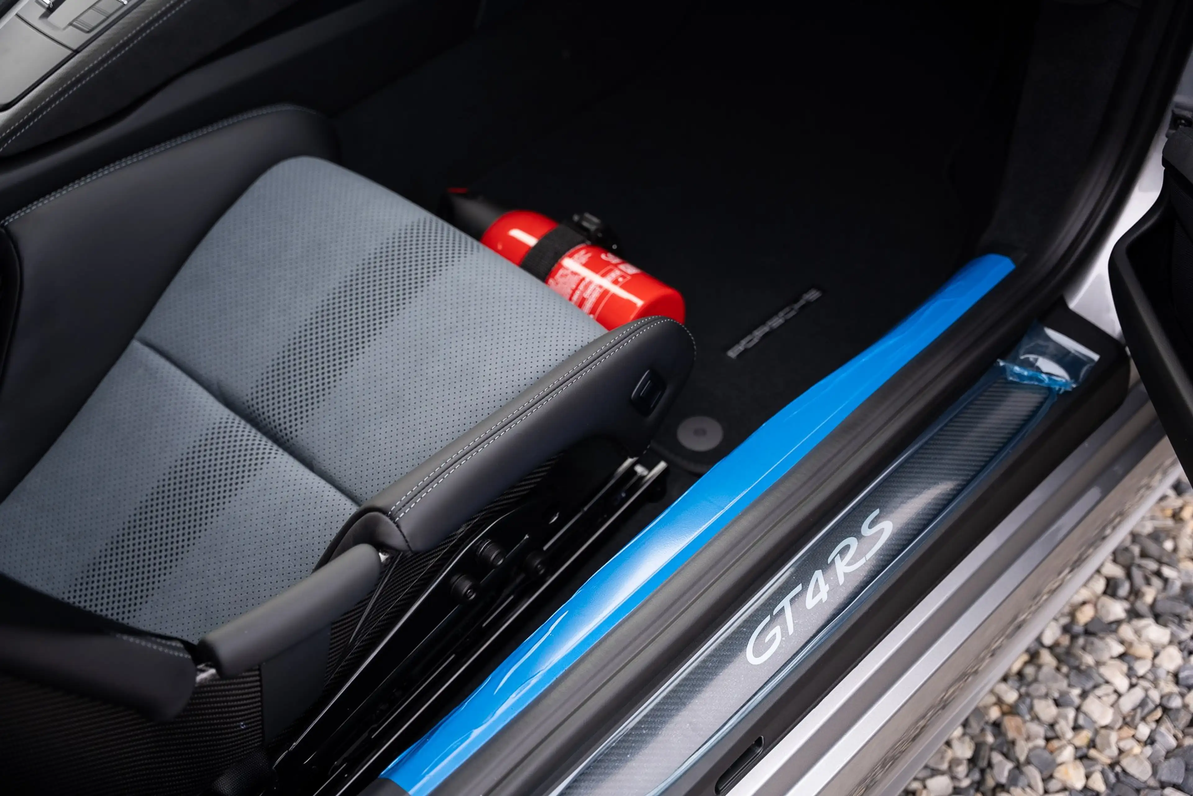 Porsche 718 GT4 RS / Delivery Mileage / Never registred — photo 11