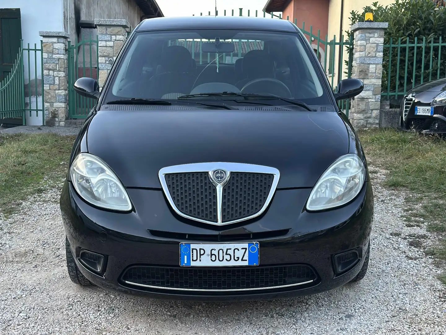 Lancia Ypsilon Ypsilon 1.2 Argento Schwarz - 2