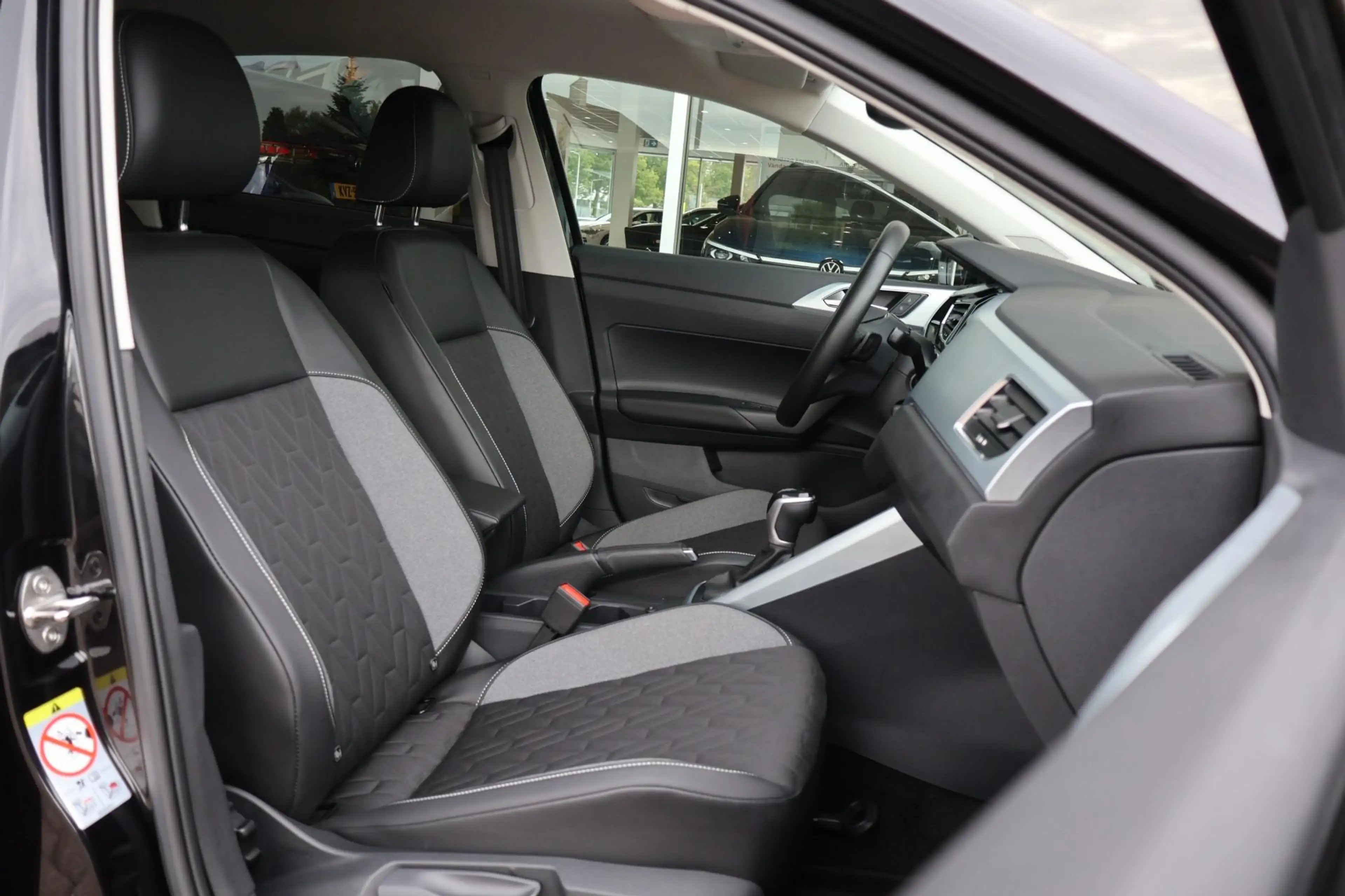 Volkswagen Polo 1.0 TSI 95pk Life Edition | Trekhaak | Camera | Ca — photo 4