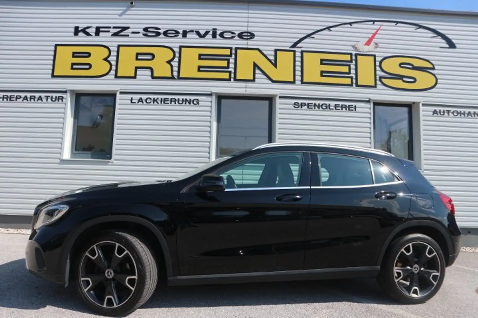 Mercedes-Benz GLA 180 GLA 180 Ö3-Edition (156.942) Schwarz - 2