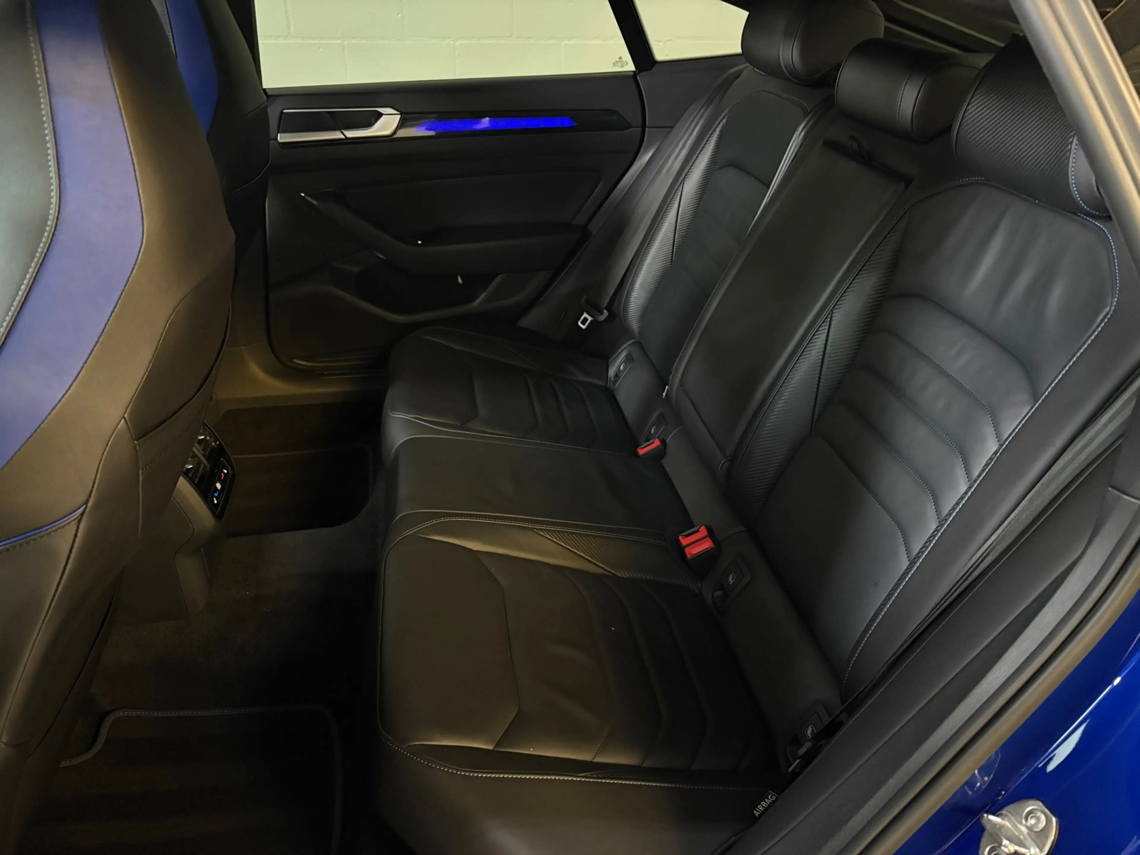 Volkswagen Arteon R, Full options, Pano, HUD, Sfeer — photo 7