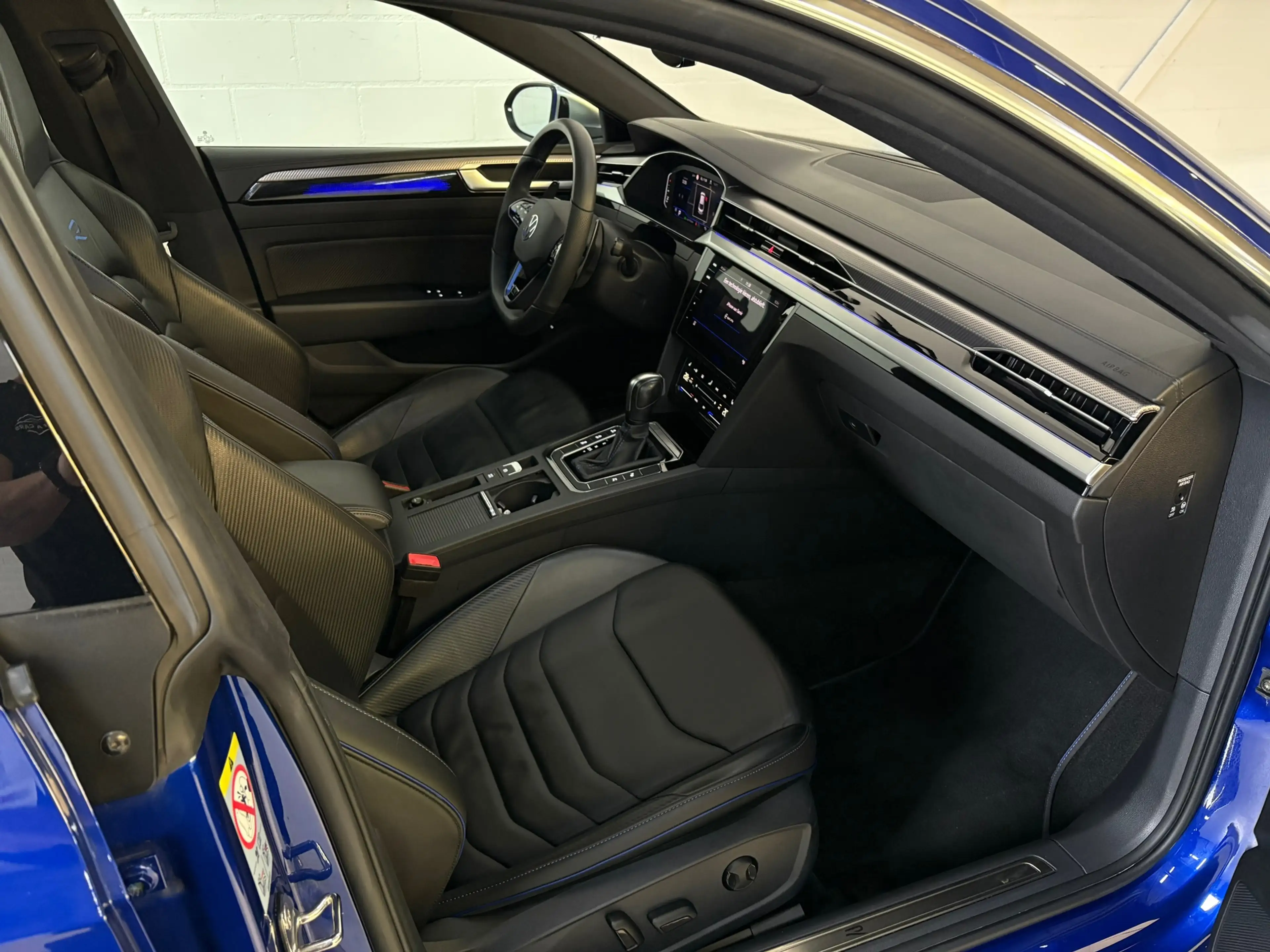 Volkswagen Arteon R, Full options, Pano, HUD, Sfeer — photo 8