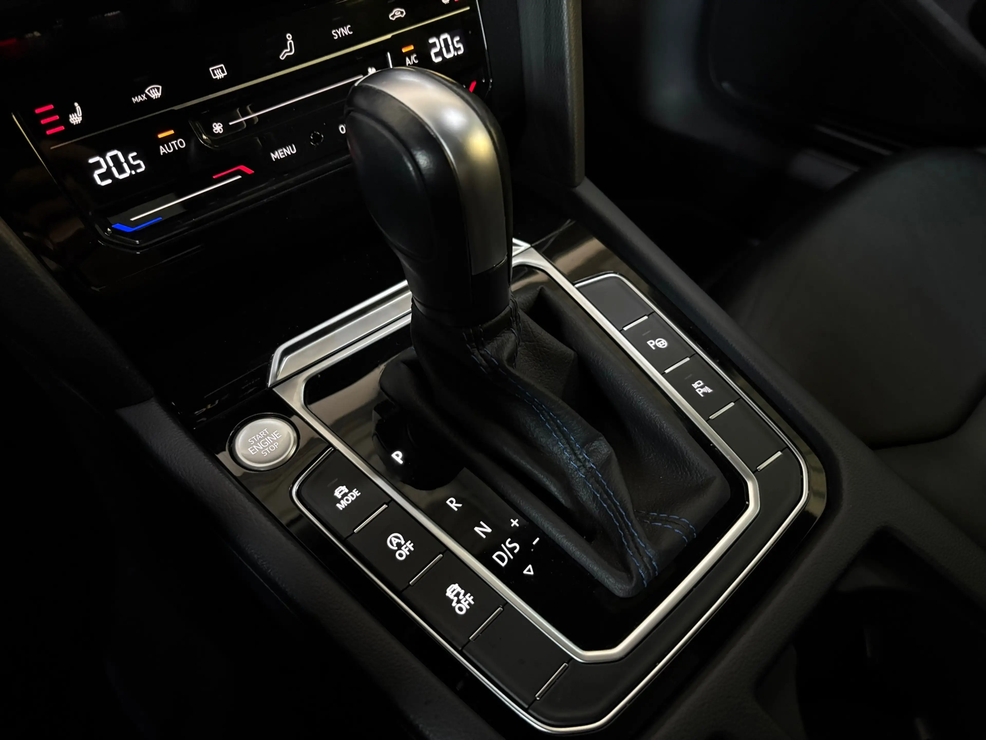 Volkswagen Arteon R, Full options, Pano, HUD, Sfeer — photo 15