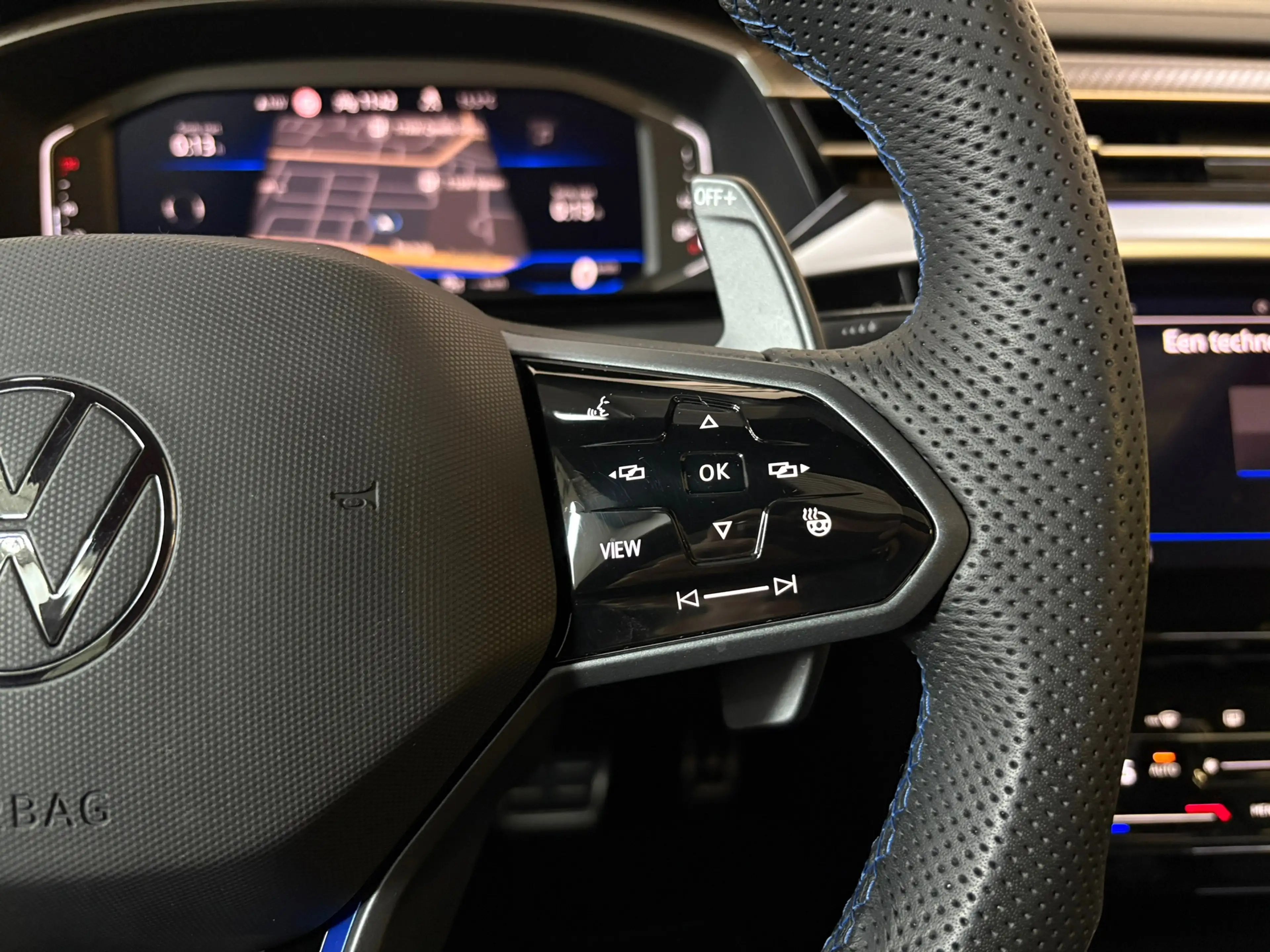 Volkswagen Arteon R, Full options, Pano, HUD, Sfeer — photo 13