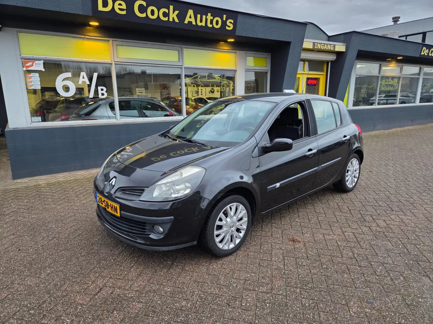 Renault Clio 1.4-16V Dynamique Luxe Noir - 2