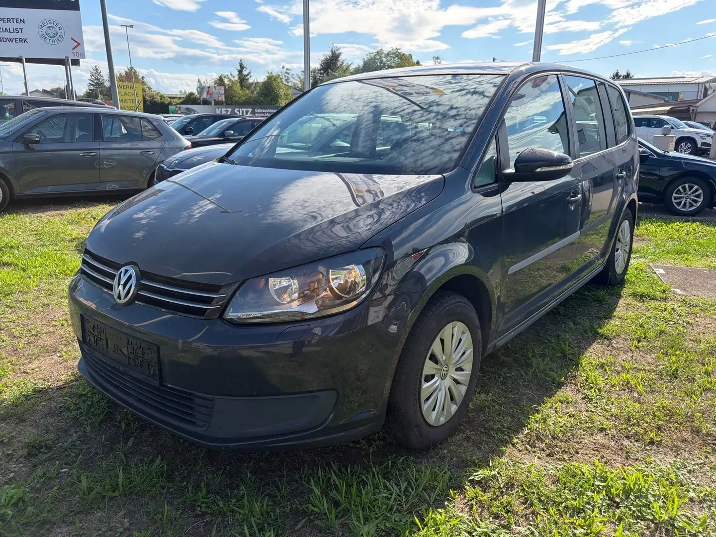 Volkswagen Touran 1,6 TDI DPF Grau - 1