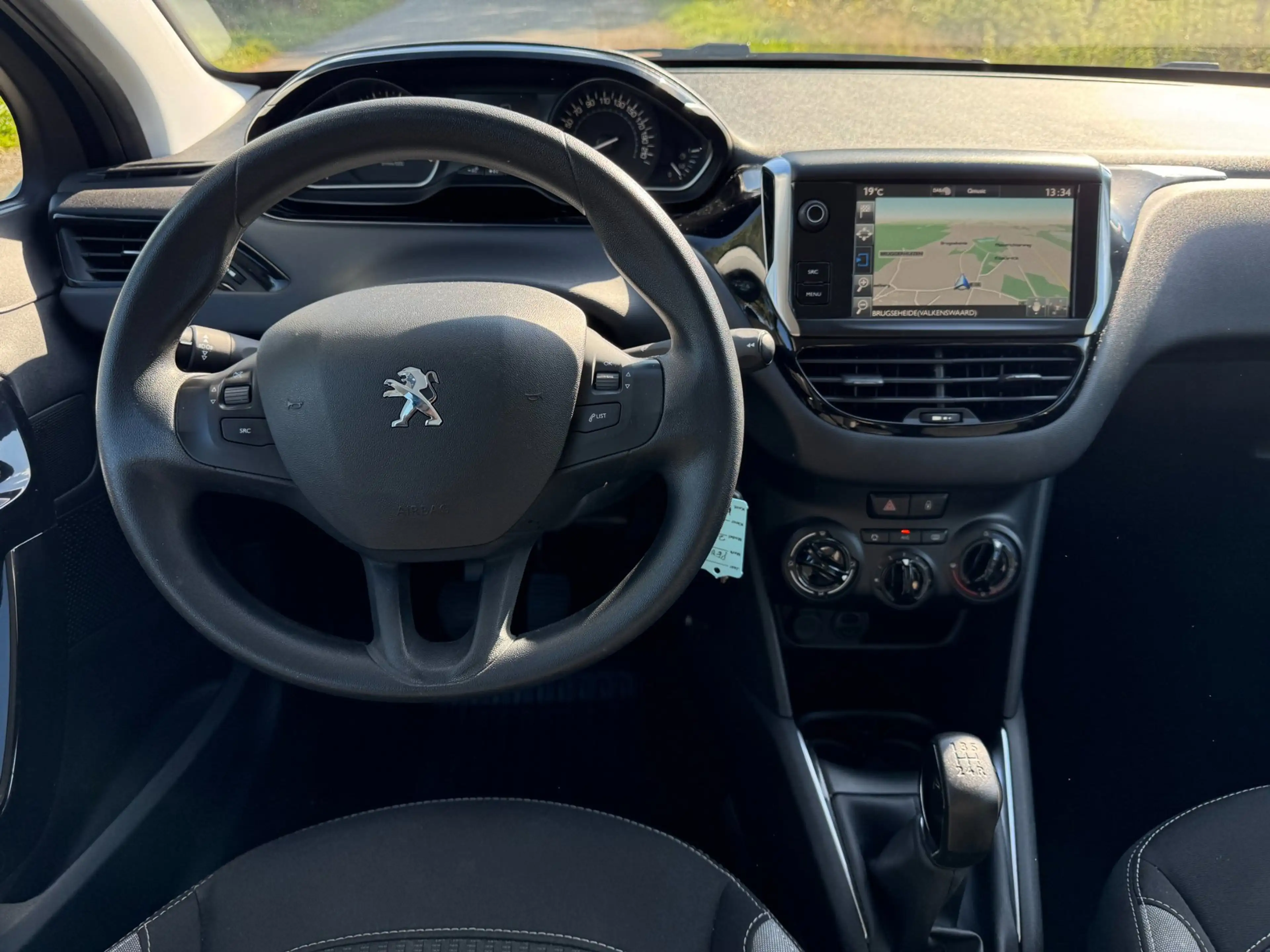 Peugeot 208 1.2 PureTech Blue Lion top onderhouden|CarPlay/And — photo 13