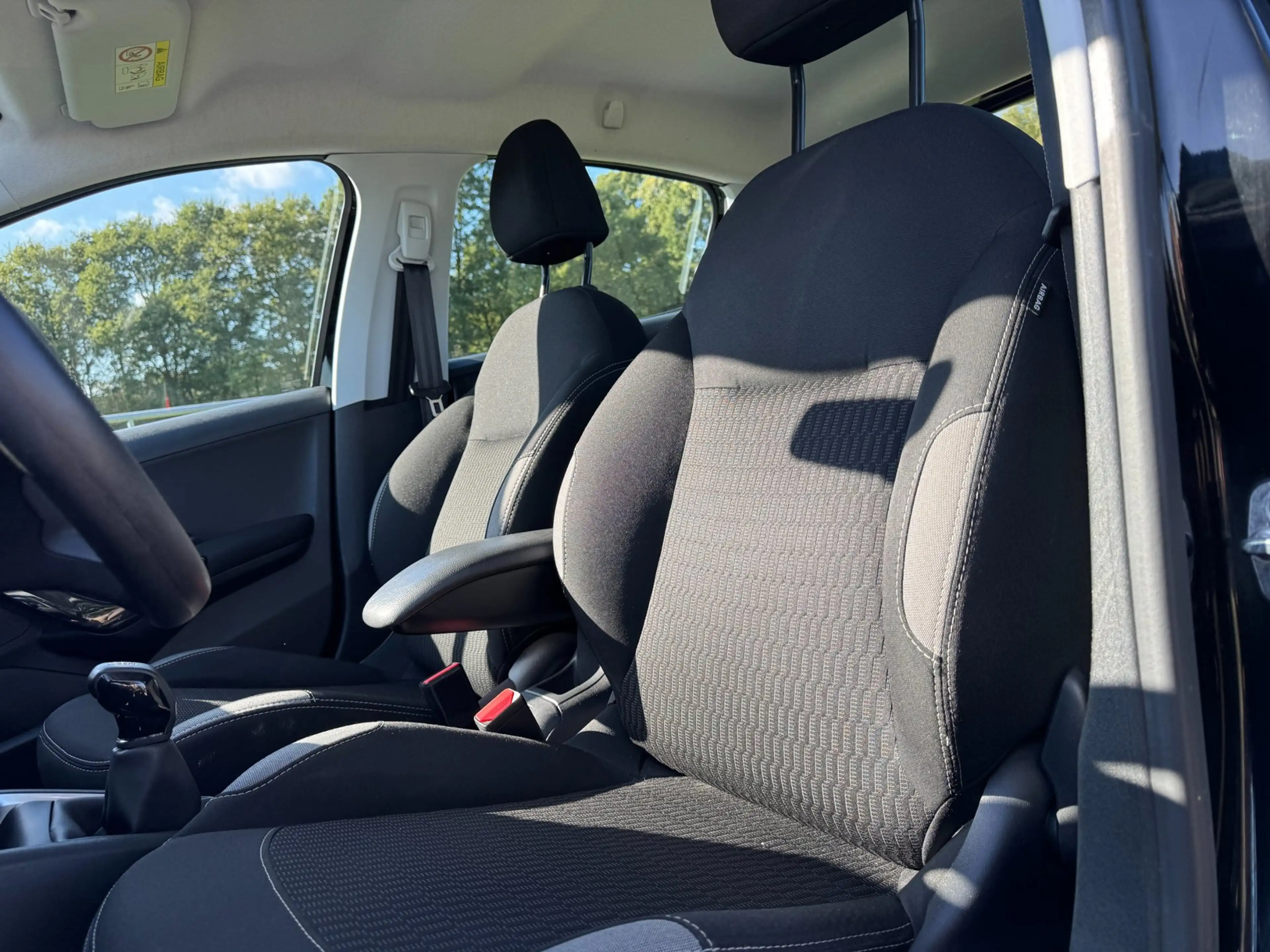 Peugeot 208 1.2 PureTech Blue Lion top onderhouden|CarPlay/And — photo 9