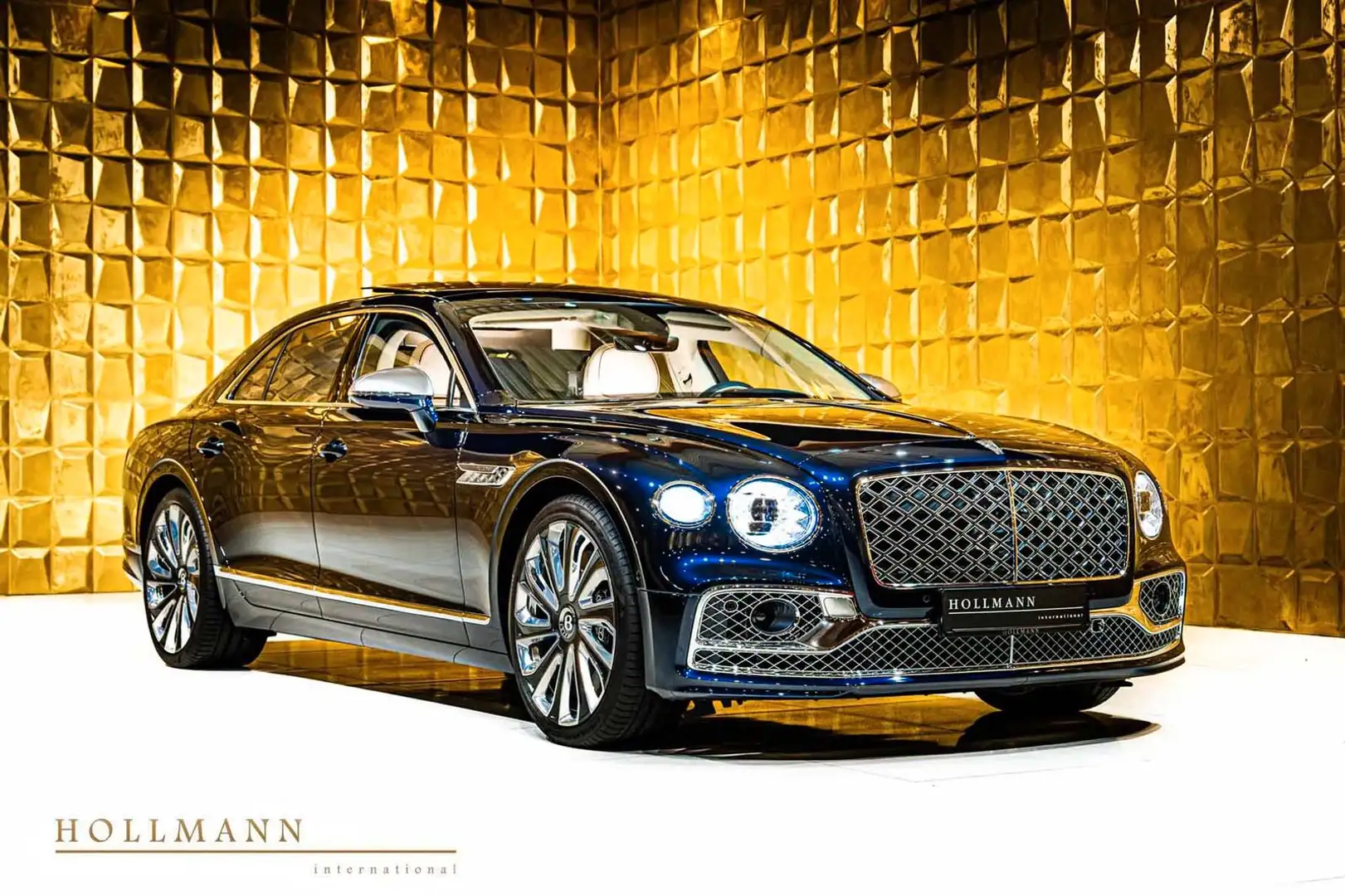 Bentley Flying Spur MULLINER V8 + TOURING SPEC + NAIM + Синий - 1