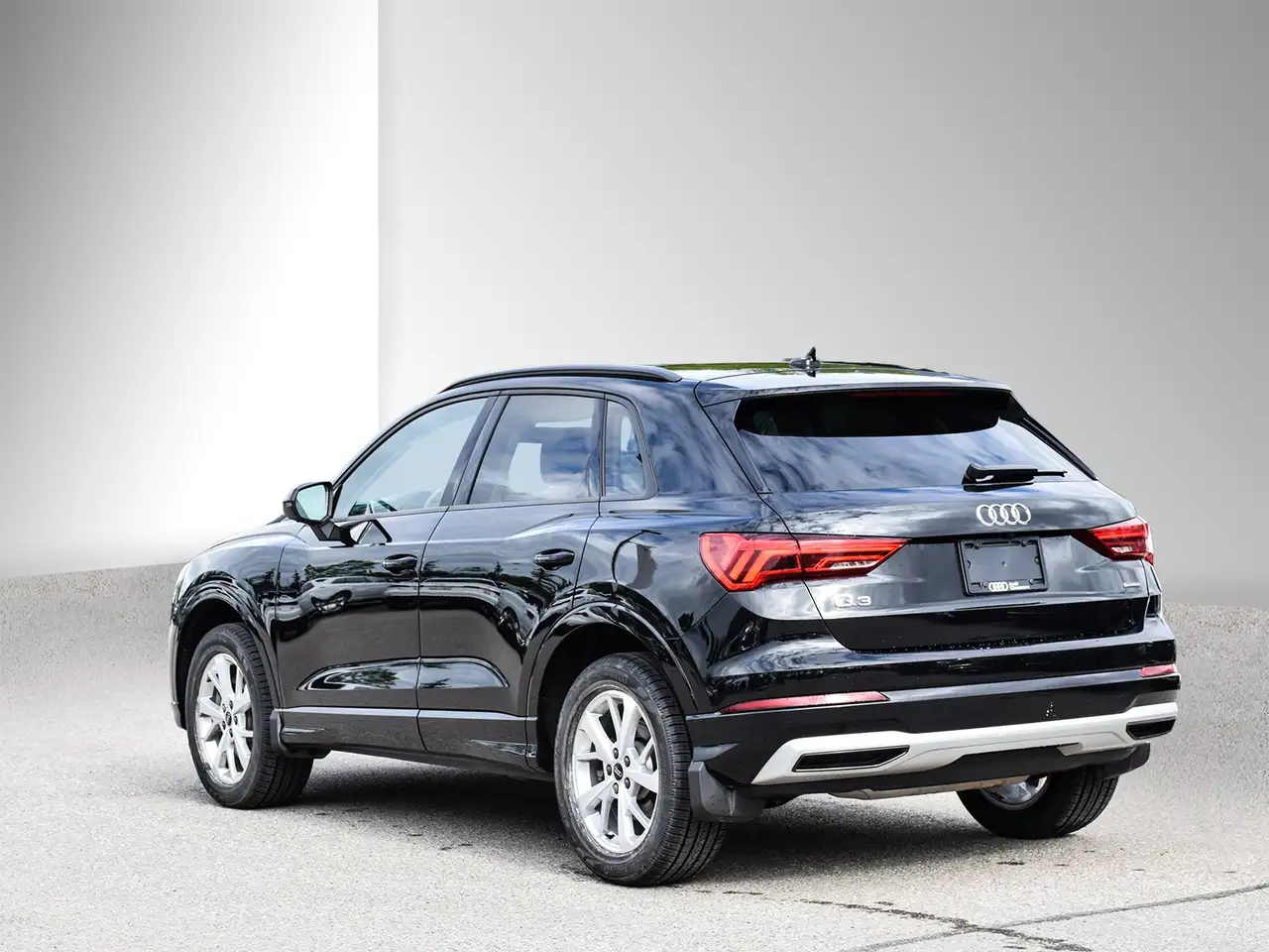 Audi Q3 photo Audi Q3